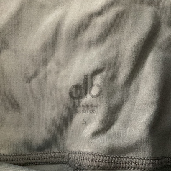 Alo yoga gray leggings - Picture 2 of 4